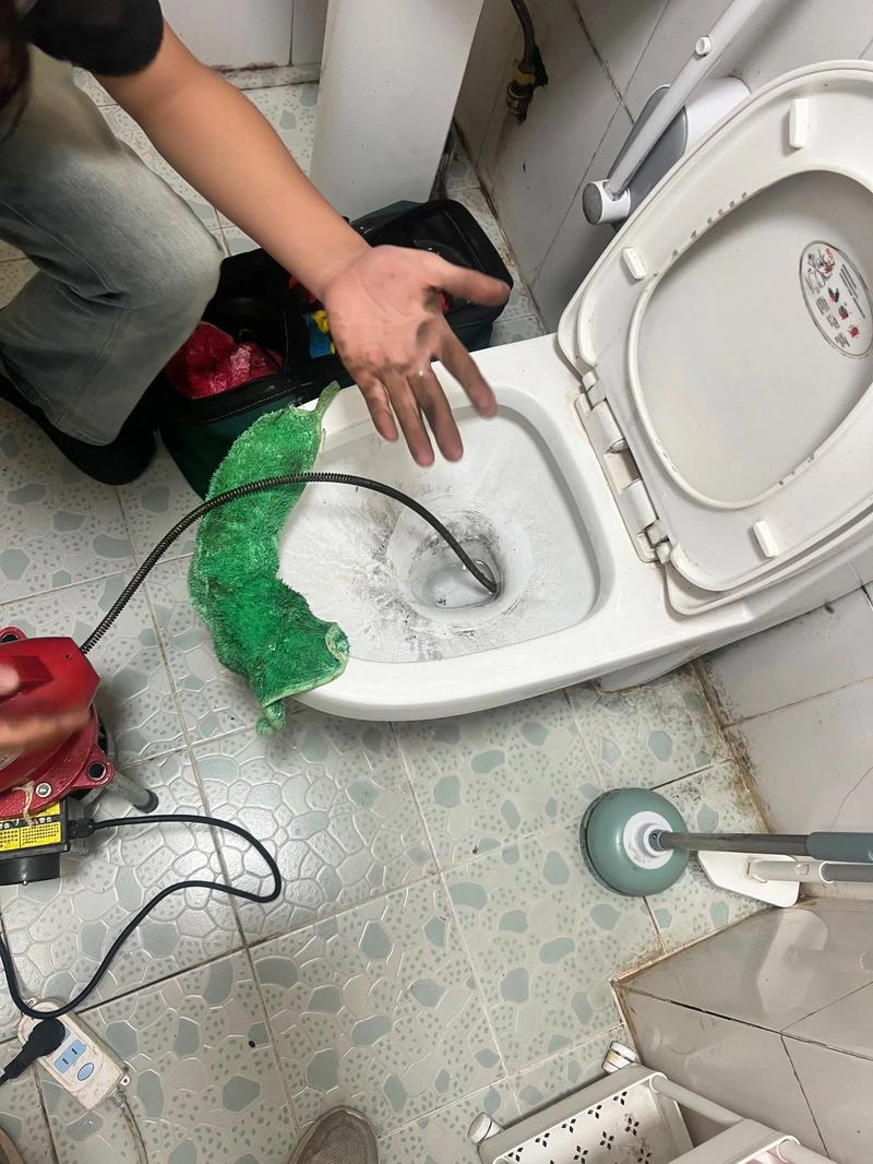 地漏疏通技巧全解析：保持家庭卫生的秘密武器